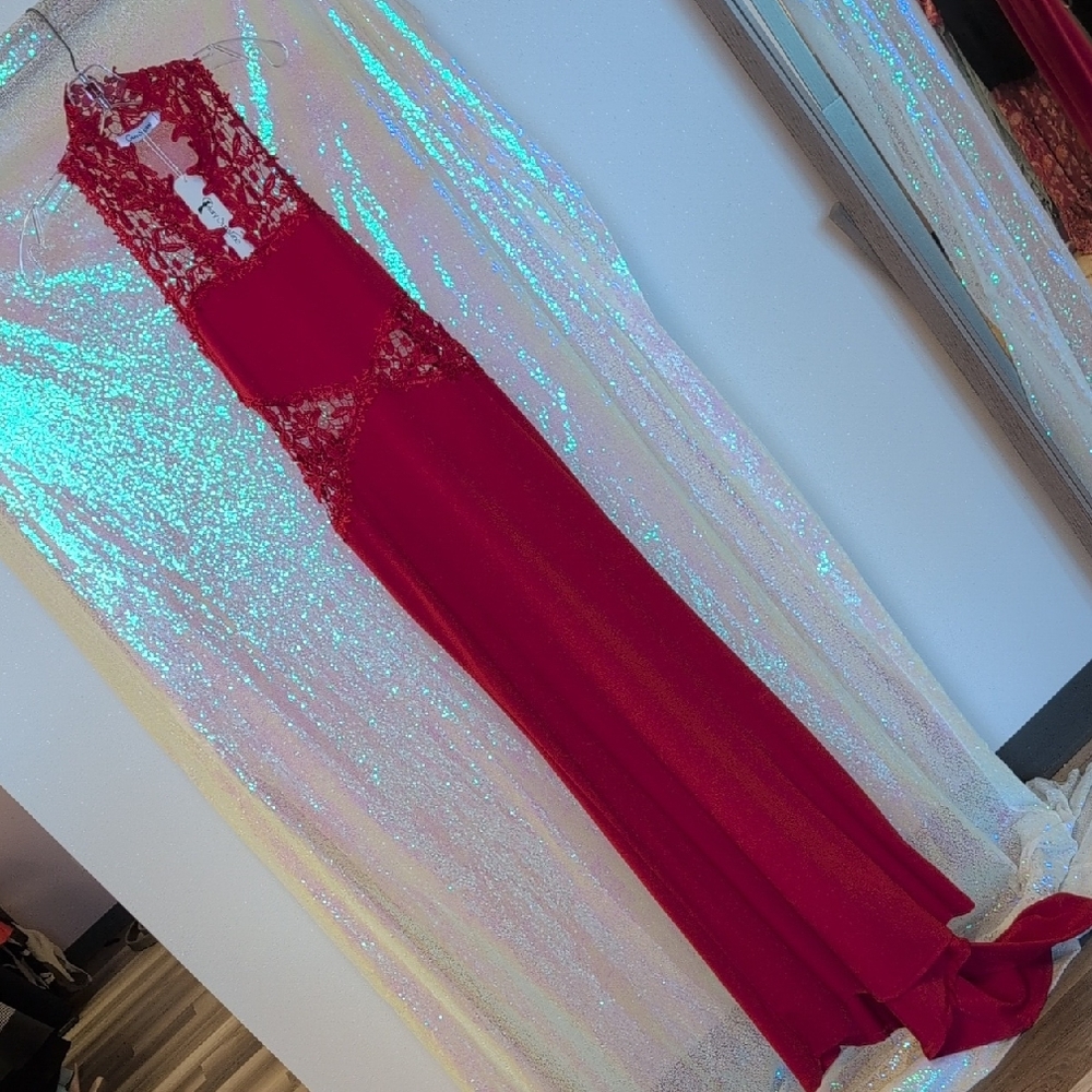Chic Red Lace Maxi Dress